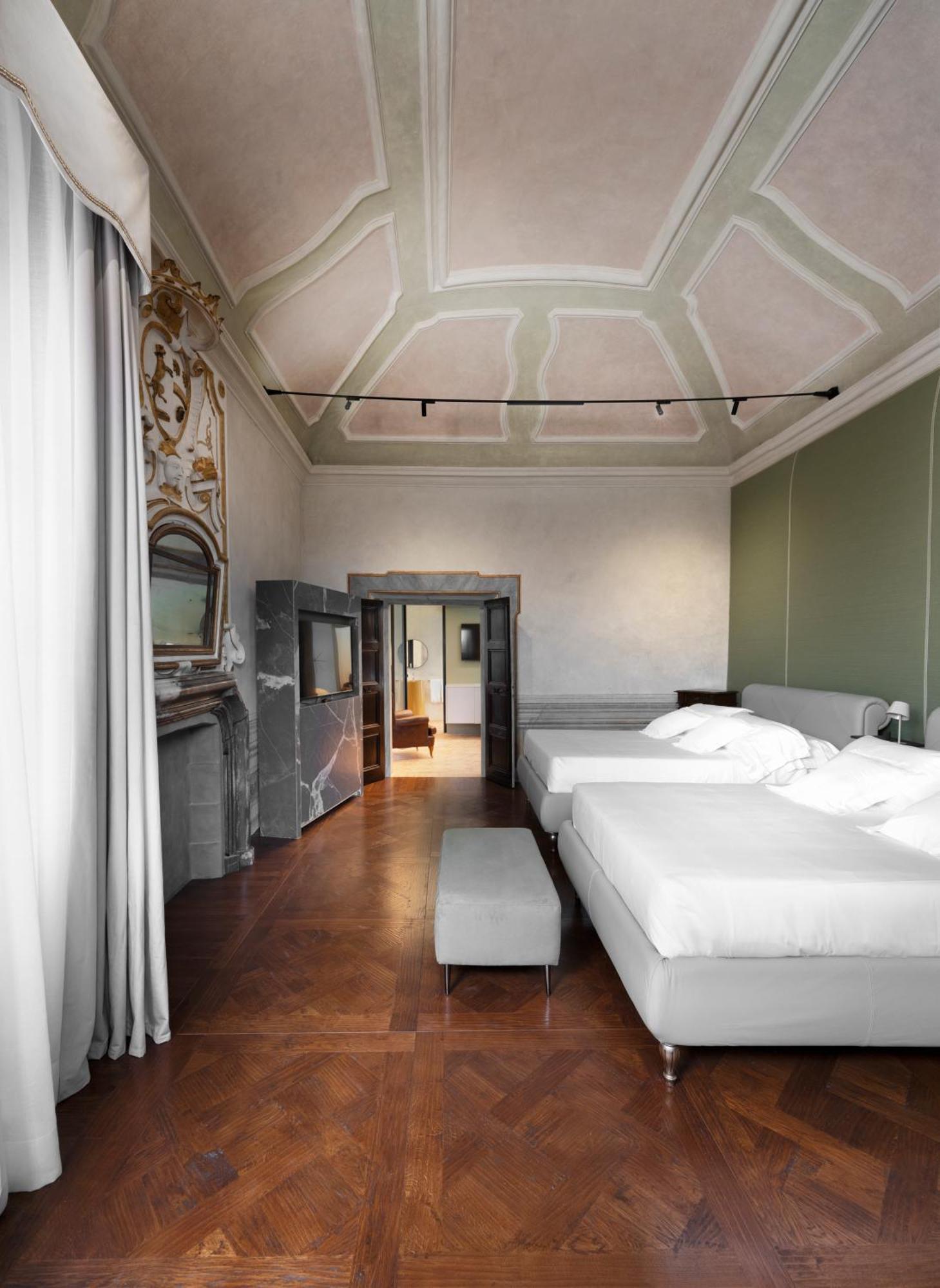 Palazzo Giusti Suites And Spa 우르비노 외부 사진